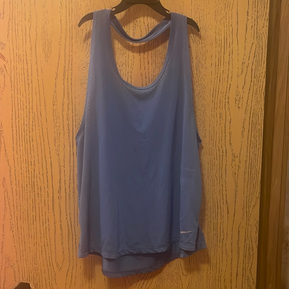 Nike tank